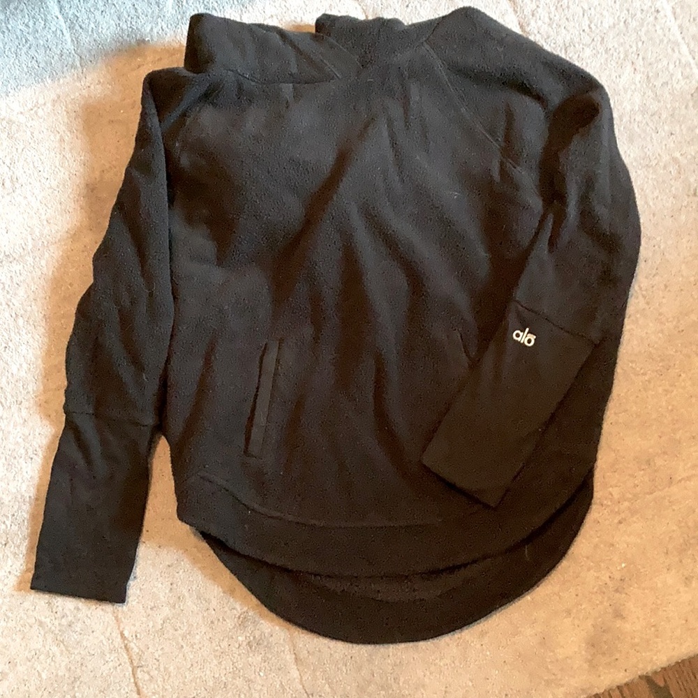 Alo yoga fleece sweatshirt